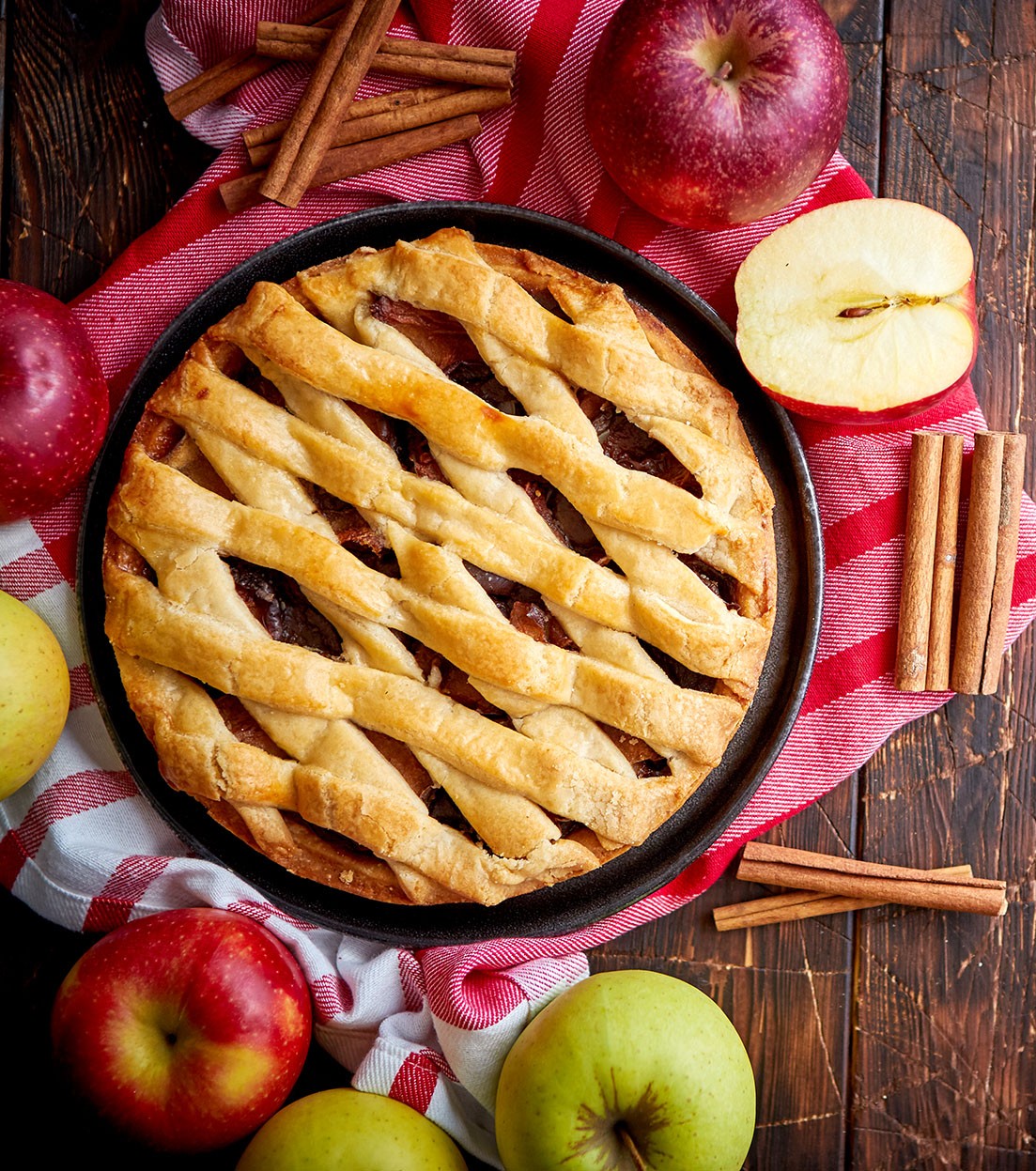 Fruit pie on table
