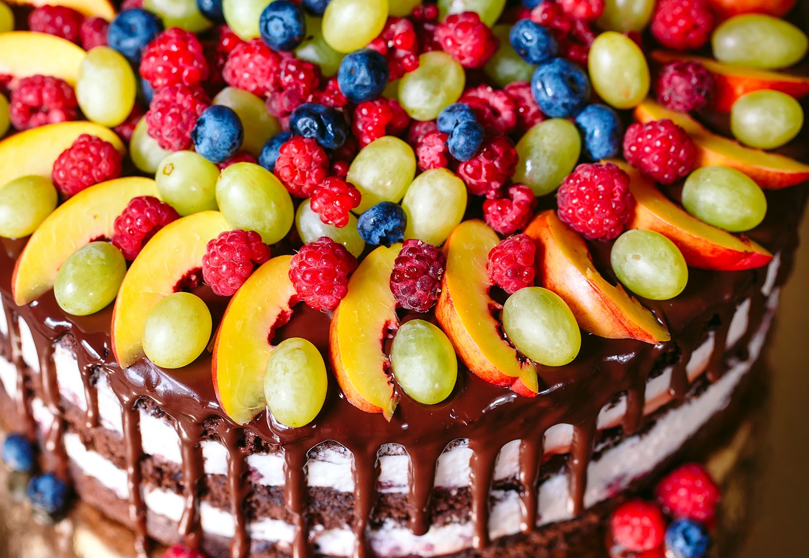 Fresh Fruit Cake