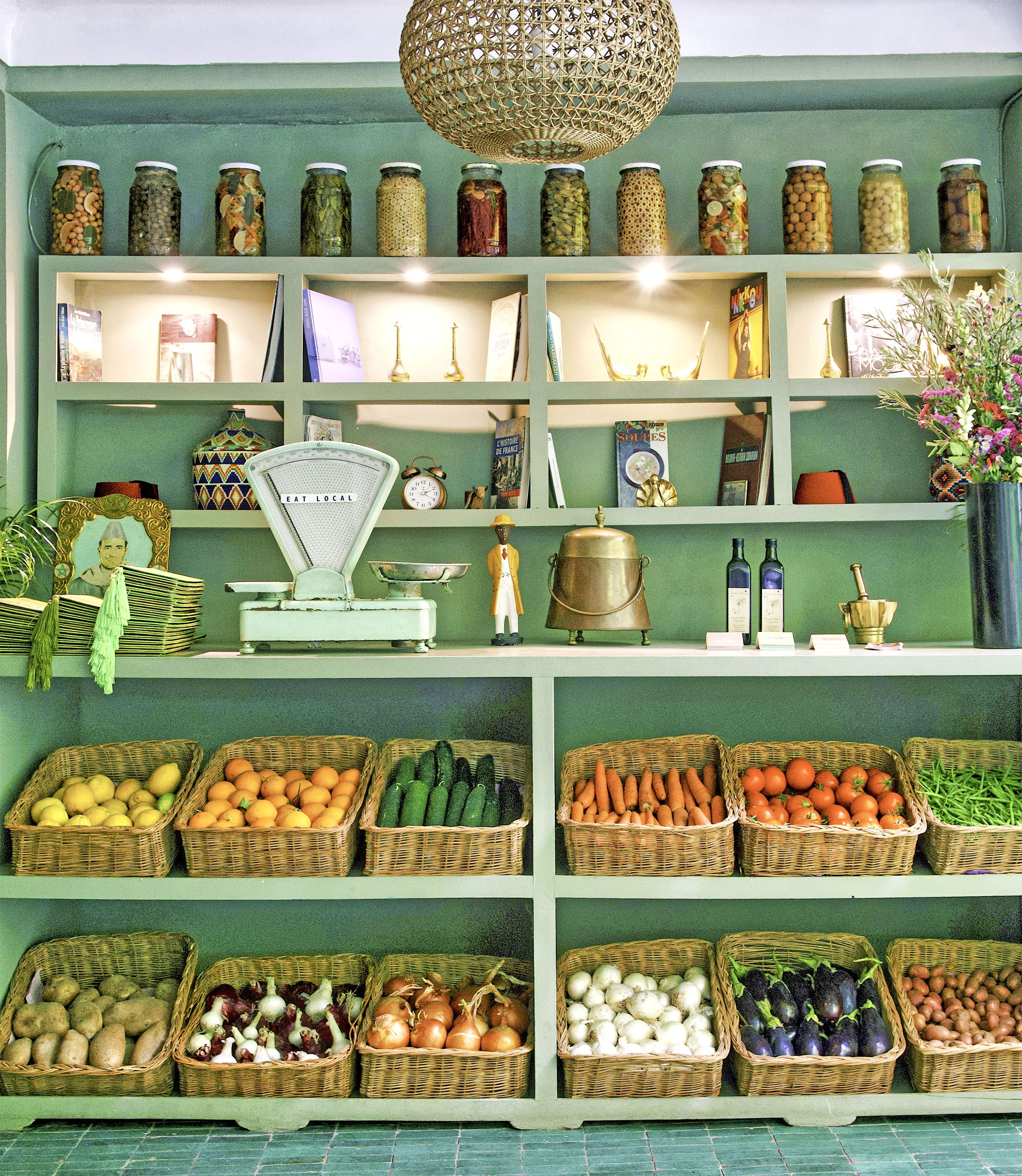 Market Shelf Display
