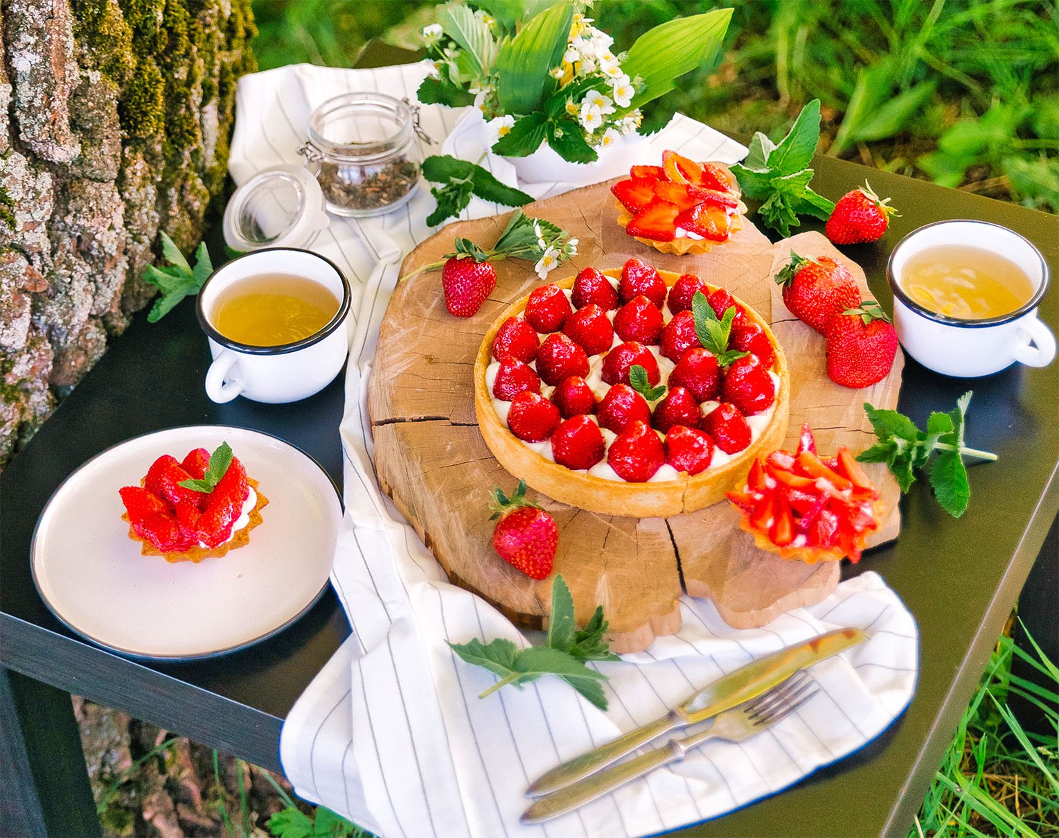 Strawberry shortcake, cake with strawberries on table