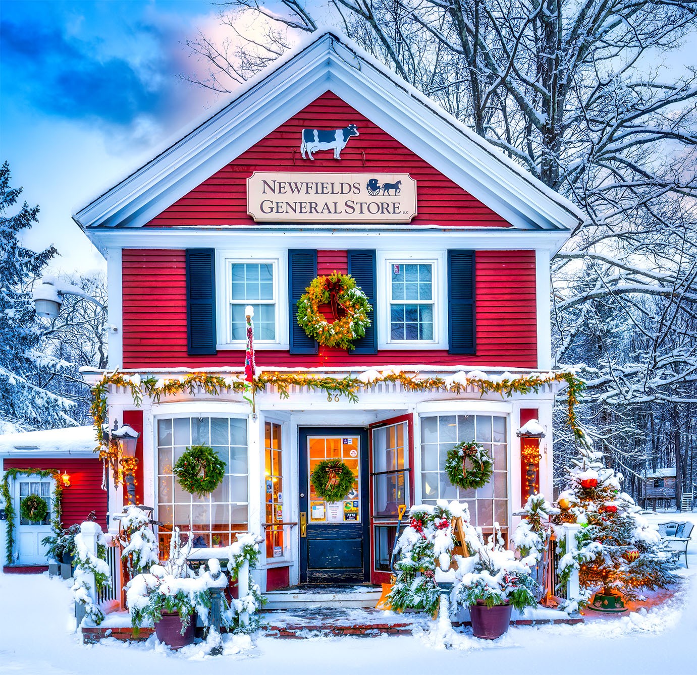 Red and white christmas wreaths