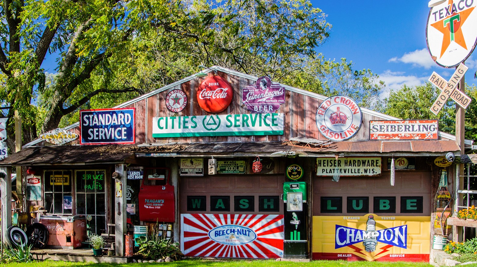"Roadside Diner"